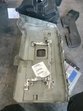 351.bm1c06 Bmw Engine Cover For 2006 330i