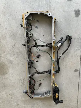 238-6710 Caterpillar 2386610 Cat C13 Diesel Engine Valve Cover Base And Breather Oem