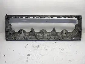 568-10881 Cummins 3883241 L10 Mechanical Valve Cover Base