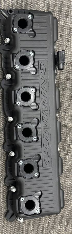 Cummins 4374324 Cover Isx 12 Valve
