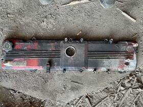 Cummins 5263811 3967768 5263813 5263811 Isc/isl 8.3 Valve Cover With 3968283 Filler Cap Used