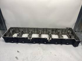 Detroit Diesel A4720501202 2012 Dd15 Valve Cover Base 568-10674