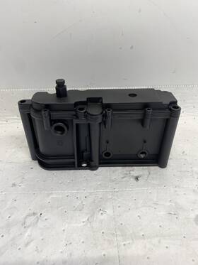 International 1831403c95 7.3l Engine Cover 507-17780