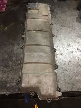 International 3007686c2 Maxxforce 13 Engine Valve Cover #3007686c2