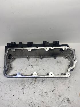 International 7076767c3 2016 Maxxforce 7 Valve Cover Base 568-10806