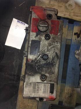 Mercedes 1471930 Replaces Mbe900 2005 Valve Cover 2508145