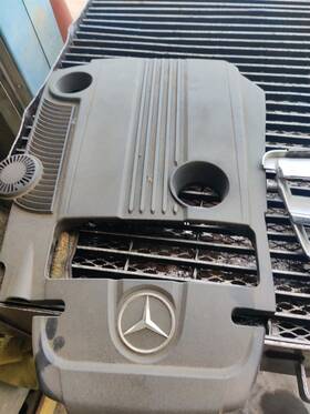 Mercedes-benz 351.mb1e12 Engine Cover For 2012 Mercedes-benz C250