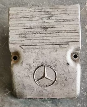 A4600100030 Mercedes Benz 2003-2008 Om460la Diesel Engine Valve Cover Oem